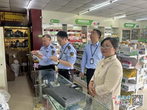 廣昌縣市場監(jiān)督管理局開展特殊食品安全檢查，票務服務規(guī)范并重